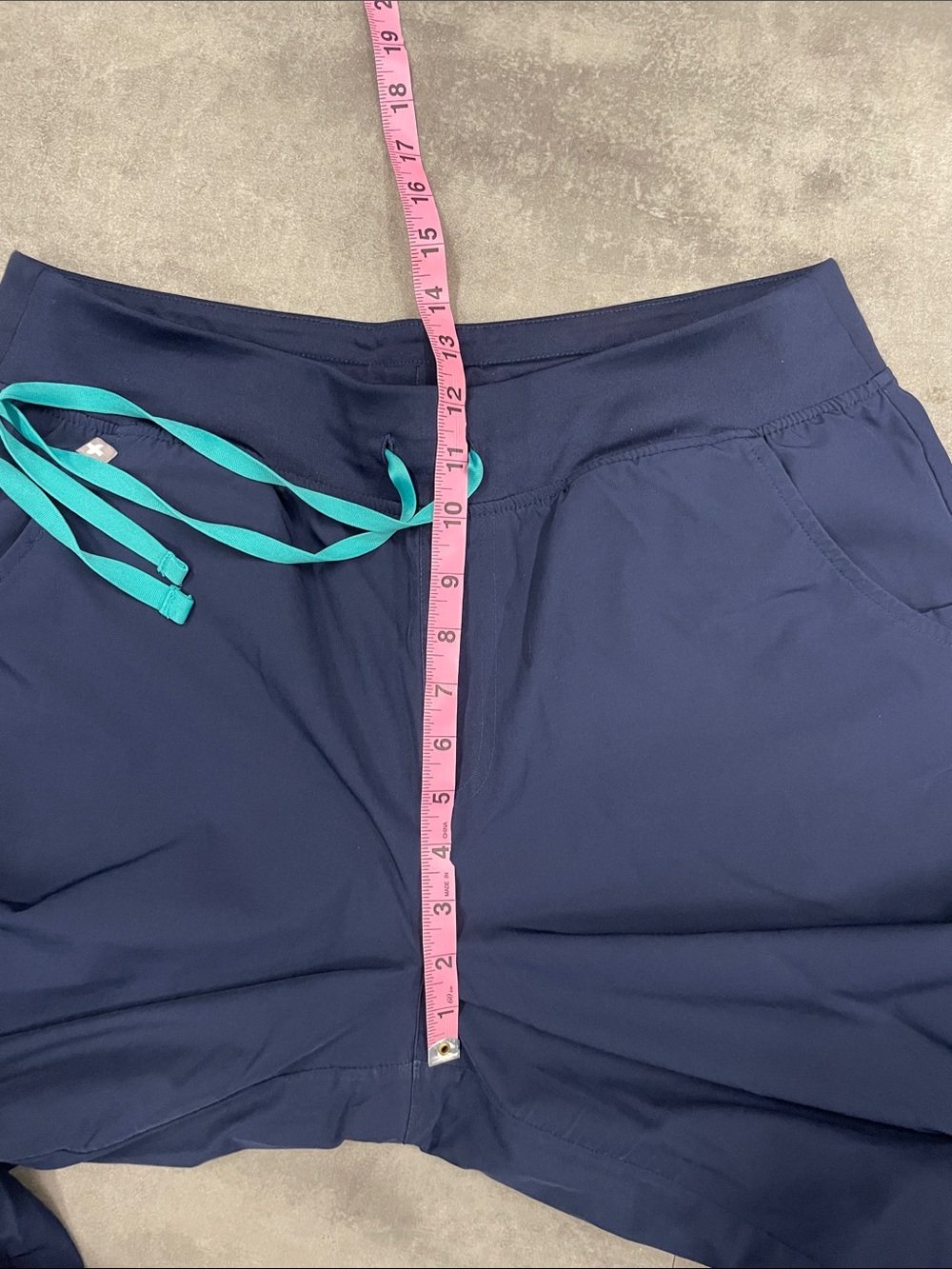 Sz Large 2 sets (4 pieces) navy blue, FIGS scrubs (Zamora joggers Catarina tops - Picture 12 of 15